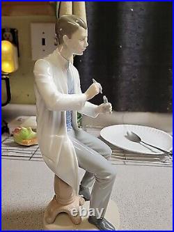 Absolutely Extremely Mint Condition #6450 LLadro Working Dentist Hand Painted