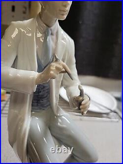 Absolutely Extremely Mint Condition #6450 LLadro Working Dentist Hand Painted