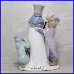 Adorable Lladro 5713 SNOWMAN Porcelain Figurine MINT PERFECT