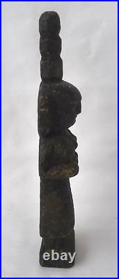 Antique Early Southeast Asian Carved Wooden Female Kuan Yin, Guanyin Figure Antique Early Southeast Asian Carved Wooden Female Kuan Yin, Guanyin Figure
