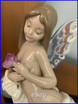 BEAUTIFUL! LLADRO 1403 Butterfly Girl Retired. Rare. Base included