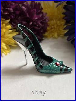 Collectible just the right shoe MAD MEN