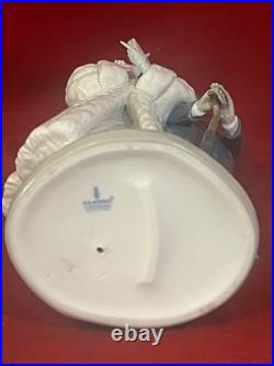 DAPPER LLADRO #1452 ON THE TOWN -CULTURED COUPLE-MINT-RETIRED withORIGINAL BOX