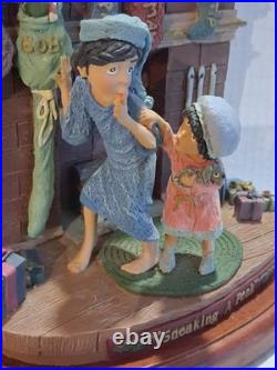 Demott Heritage Collection Sneaking A Peek Christmas 1988 Sculpture 0018 of 5000