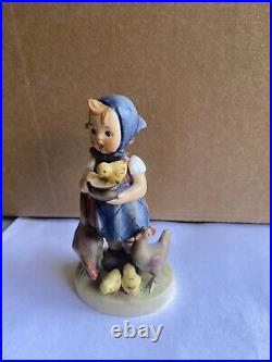 Feeding time hummel porcelain figurine 1964-1972