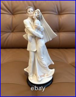 Giuseppe Armani'Forever One' Porcelain Figurine Florence Italy White EXCELLENT