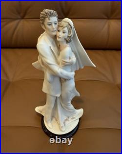 Giuseppe Armani'Forever One' Porcelain Figurine Florence Italy White EXCELLENT