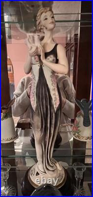 Giuseppe Armani VICTORIA #525 C 1998 EVENT FIGURINE