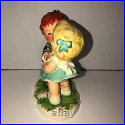 Goebel Hummel Redhead BYJ18 The Stolen Kiss Boy/Girl Figurine 1957 Signed