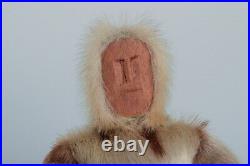 Greenlandica. Wooden figure. Inuit in traditional clothes. Approx. 1960s/70s