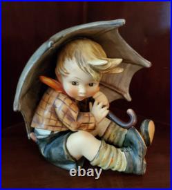 Hummel Vintage 8 Porcelain Figurine # 152 A Umbrella Boy By Goebel- Tmk 2