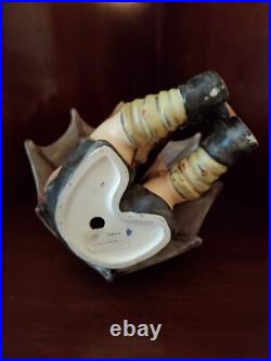 Hummel Vintage 8 Porcelain Figurine # 152 A Umbrella Boy By Goebel- Tmk 2