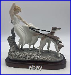 Icart figurine 1925 Coup De Vent Ltd Edition, #1729 Heirloom Tradition