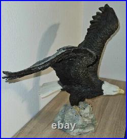 LARGE & Rare 1995 Animal Classic United Design Bald Eagle Statue by Barry Miller