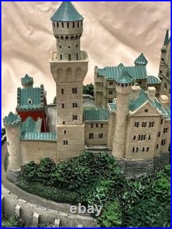 LENOX GREAT CASTLES Neuschwanstein Castle Germany World Heritage Site LENOX GREAT CASTLES Neuschwanstein Castle Germany World Heritage Site