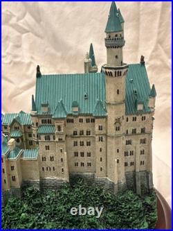 LENOX GREAT CASTLES Neuschwanstein Castle Germany World Heritage Site LENOX GREAT CASTLES Neuschwanstein Castle Germany World Heritage Site