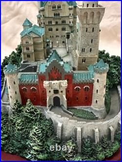 LENOX GREAT CASTLES Neuschwanstein Castle Germany World Heritage Site LENOX GREAT CASTLES Neuschwanstein Castle Germany World Heritage Site