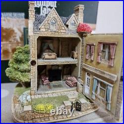LILLIPUT LANE Lilliput Lane The Dolls House miniature house england antique