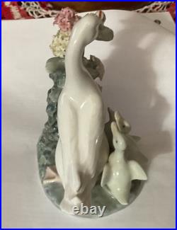LLADRO Nao Vintage Porcelain White Goose Figurine Daisa 6 Long LLADRO Nao Vintage Porcelain White Goose Figurine Daisa 6 Long
