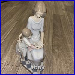 LLADRO Retired BEDTIME STORY Figurine #5457 Mother & Daughter EXCELLENT