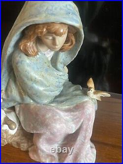 LLADRO Waiting FOR SPRING 10PORCELAIN FIGURINE 2354