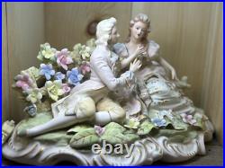 Lenwile Ardalt 7530 Couple Bisque/Porcelain Figurine Lighted Lamp Music Box