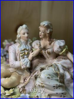 Lenwile Ardalt 7530 Couple Bisque/Porcelain Figurine Lighted Lamp Music Box
