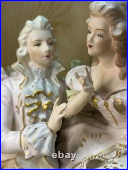 Lenwile Ardalt 7530 Couple Bisque/Porcelain Figurine Lighted Lamp Music Box