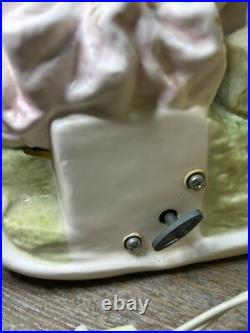 Lenwile Ardalt 7530 Couple Bisque/Porcelain Figurine Lighted Lamp Music Box