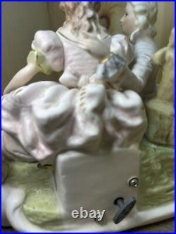 Lenwile Ardalt 7530 Couple Bisque/Porcelain Figurine Lighted Lamp Music Box