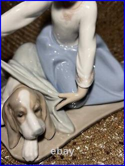 Lladro 5688 Dog' Best Friend Girl with Dog Porcelain Figurine Please Read