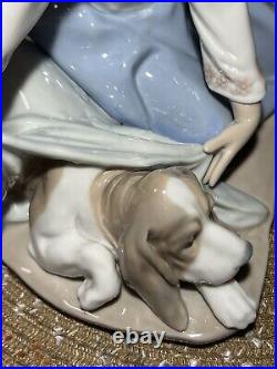 Lladro 5688 Dog' Best Friend Girl with Dog Porcelain Figurine Please Read