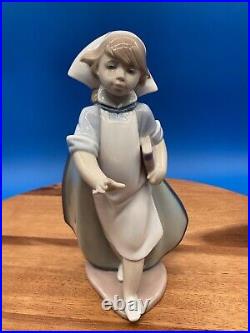 Lladro 6307 Young Nurse With Box, Excellent Condition