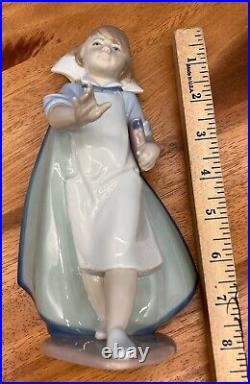 Lladro 6307 Young Nurse With Box, Excellent Condition