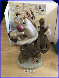 Lladro #9327 Sneezy Disney's Snow White 80 years new mint $405 value