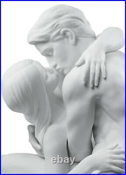 Lladro A Passionate Kiss White Brand New In Box #8727 Nude Love Romance Save$ Fs