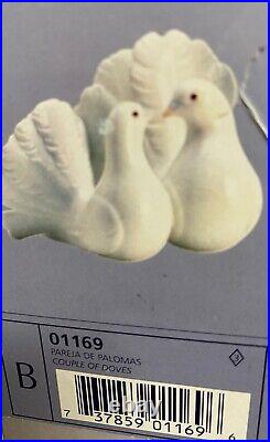 Lladro, Couple of Doves, No 01169. Retired, excellent condition