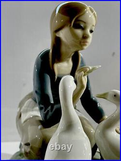 Lladro Girl Feeding 2 Ducks or Geese #4849 Retired Vintage 1977 Creation Glossy