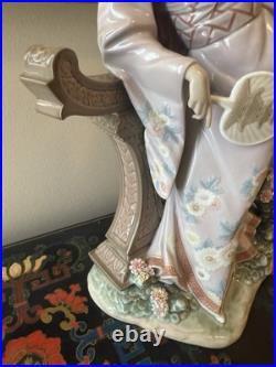 Lladro Mariko Geisha Girl #1421