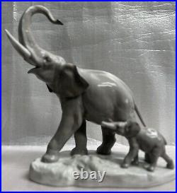 Lladro Spain Large Figurine #1151 Elephants Mother And Baby
