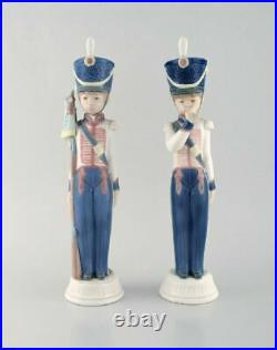 Lladro, Spain. Two porcelain figurines. Guard boys. 1980 / 90's