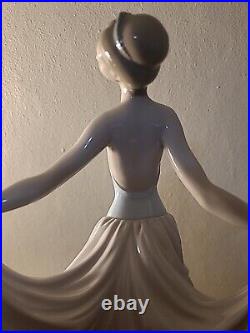 Lladro The Dancer Ballerina Ballet Porcelain Figure E140 Pink & Blue 1979 No Box