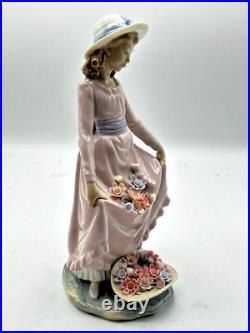 Lovely Lladro 1978 Flowers In The Basket Girl in Pink Dress #5027 Retired