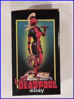 Marvel Lady Deadpool Premiere Collection Limited Edition of 3000 Resin Statue