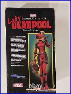 Marvel Lady Deadpool Premiere Collection Limited Edition of 3000 Resin Statue