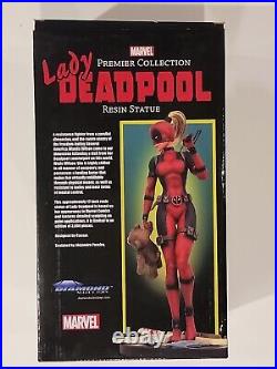 Marvel Lady Deadpool Premiere Collection Limited Edition of 3000 Resin Statue