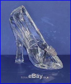 NEW Disney Cinderella Slipper Swarovski Crystal LE 400 Glass Shoe Figurine NIB
