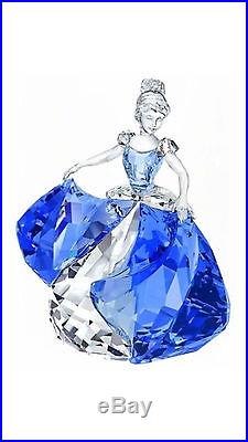 NIB Swarovski Crystal DISNEY CINDERELLA 2015 LIMITED EDITION Figurine #5089525
