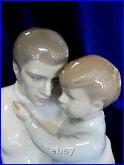 Nao By Lladro #1622 To Love And Protect Brand New In Box Father & Son Save$$ F/s