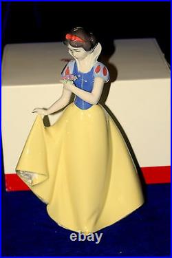 Nao By Lladro #1680 Snow White Brand Nib Disney Flower Save$ Large Free Shipping